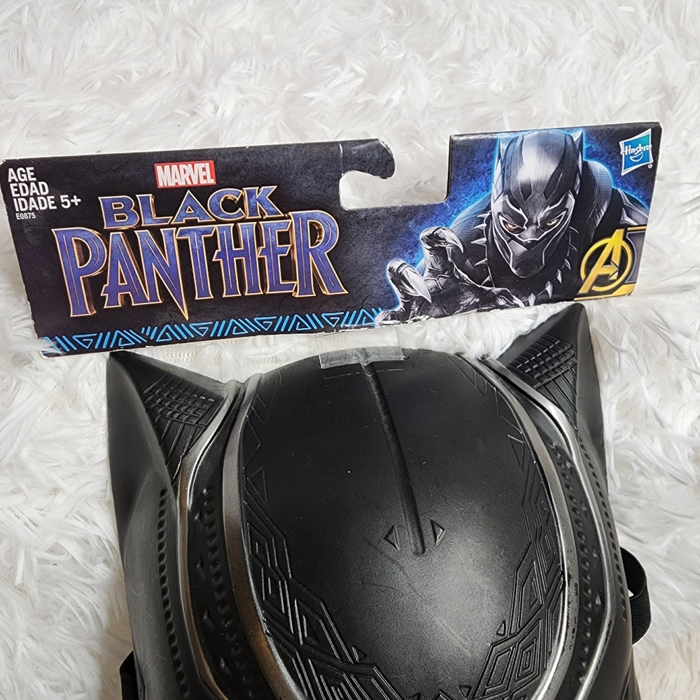 ๐๏ธ Marvel Black Panther Mask - Picture 12 of 14